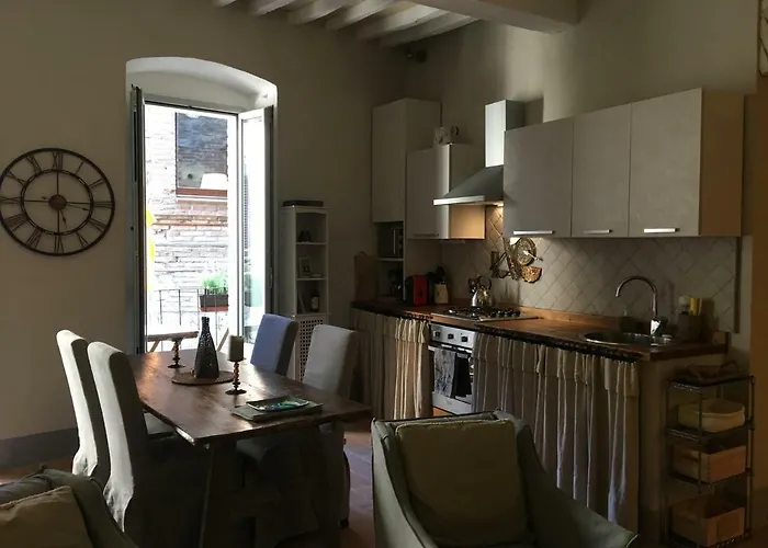 Apartment Il Rifugio Dell' Artista Todi